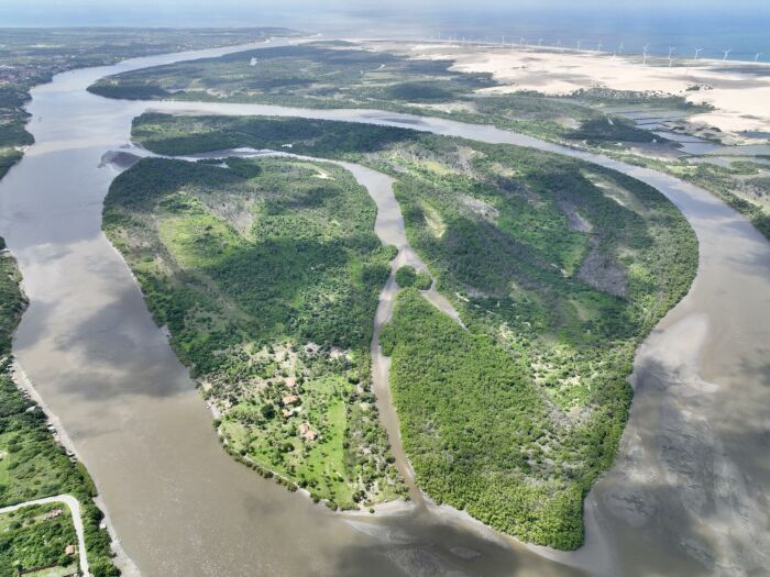 Imagem do terreno Ilha fluvial cercada pelo Rio Jaguaribe em Fortim